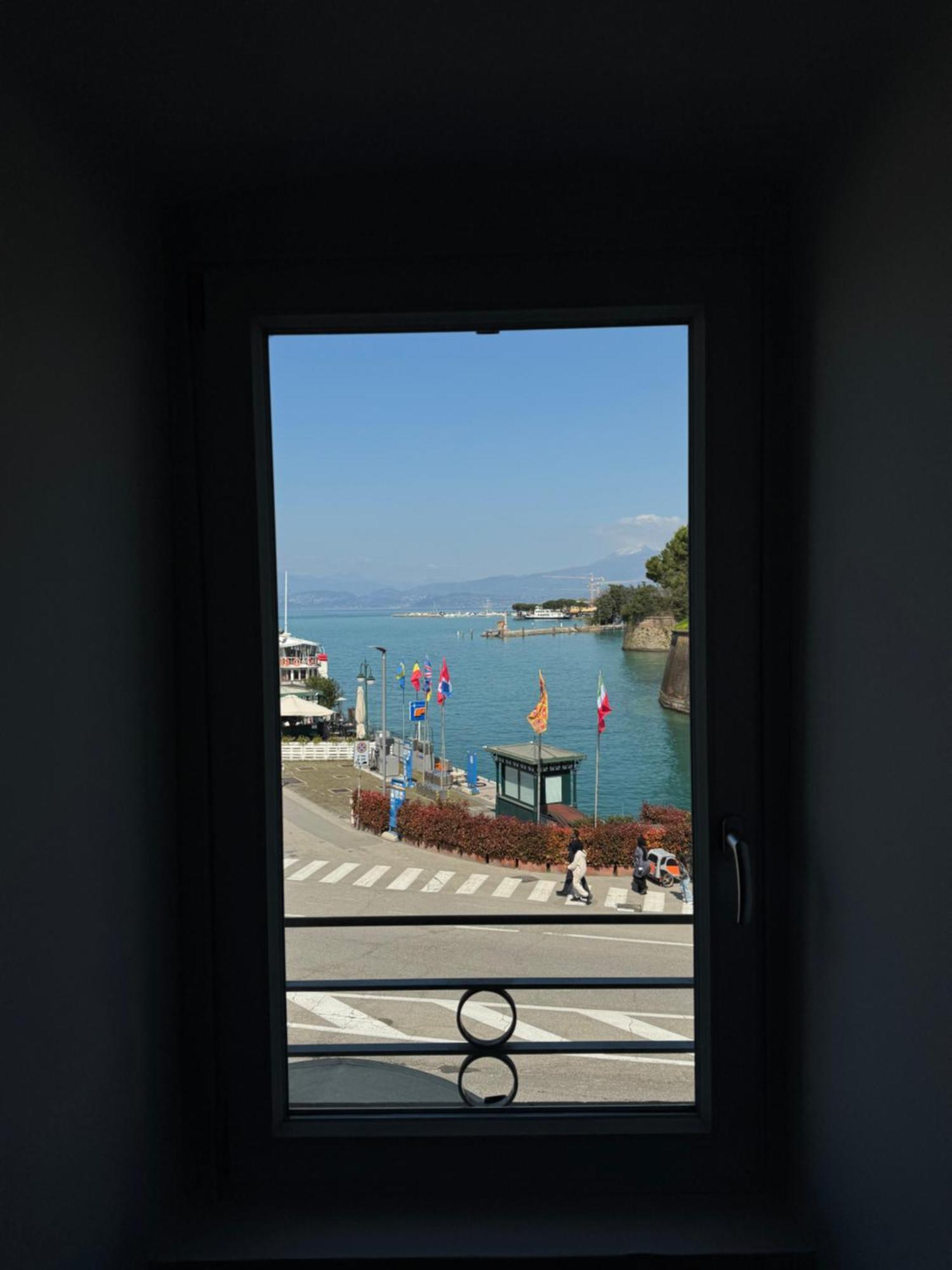 מלון פסקיארה דל גארדה Relais Al Porto מראה חיצוני תמונה