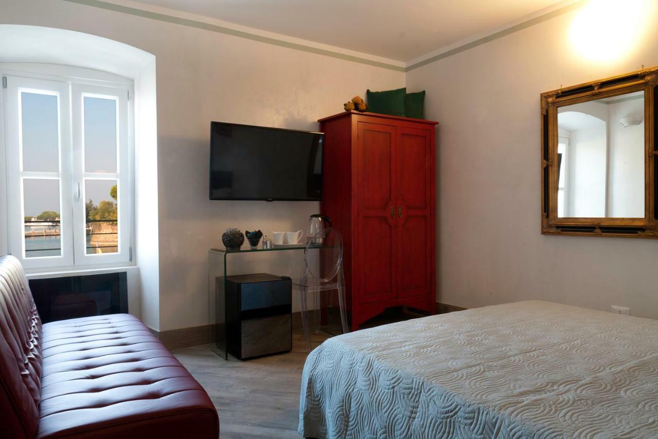 מלון פסקיארה דל גארדה Relais Al Porto מראה חיצוני תמונה