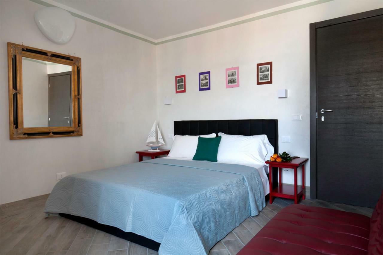 מלון פסקיארה דל גארדה Relais Al Porto מראה חיצוני תמונה